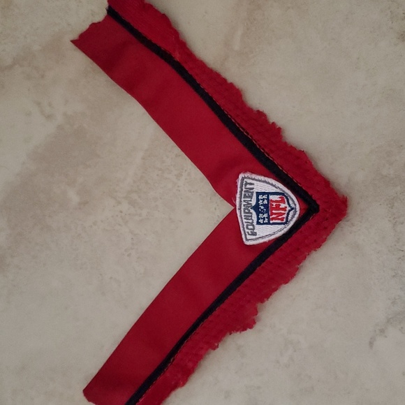 Authentic NFL patch - Picture 2 of 2